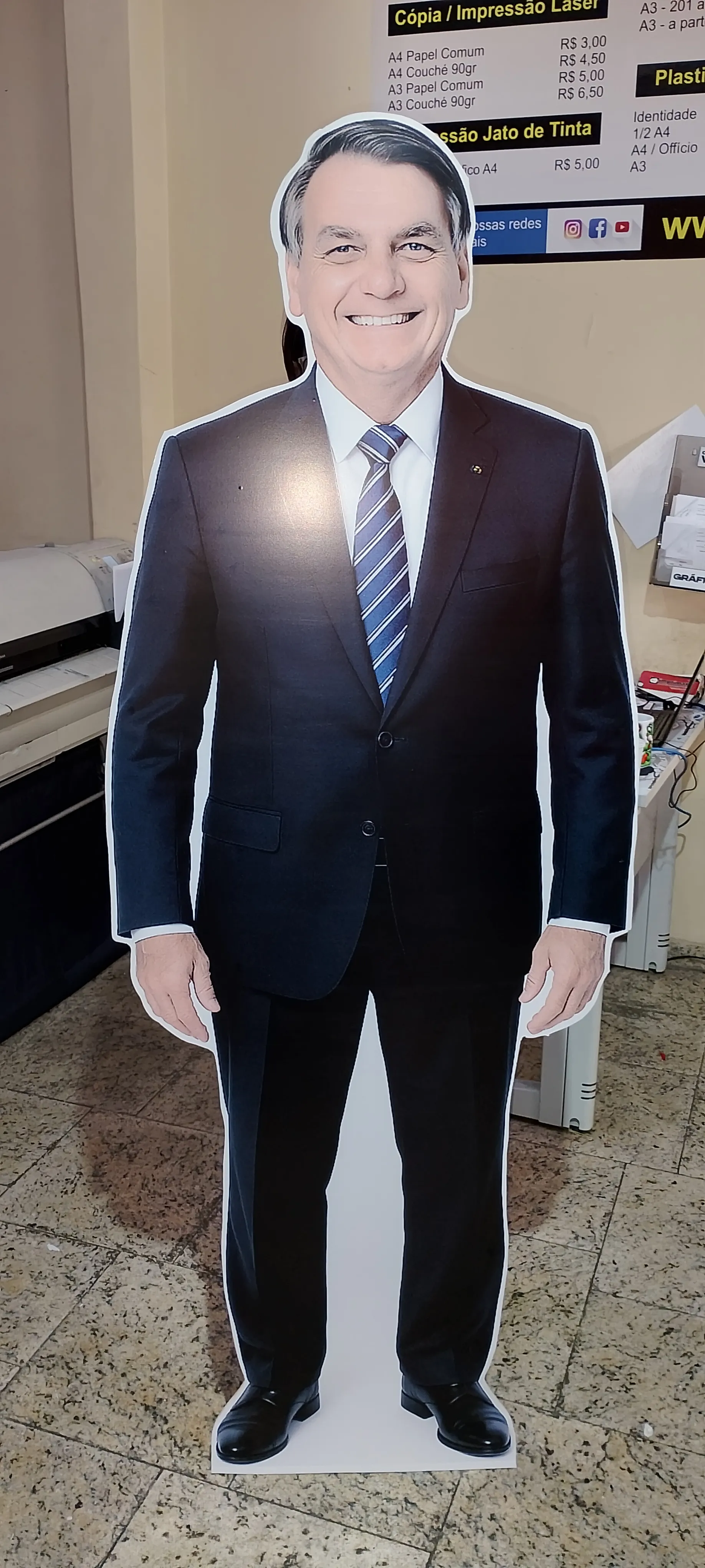 Portfólio Oficial - Gráfica Live Printer Niterói