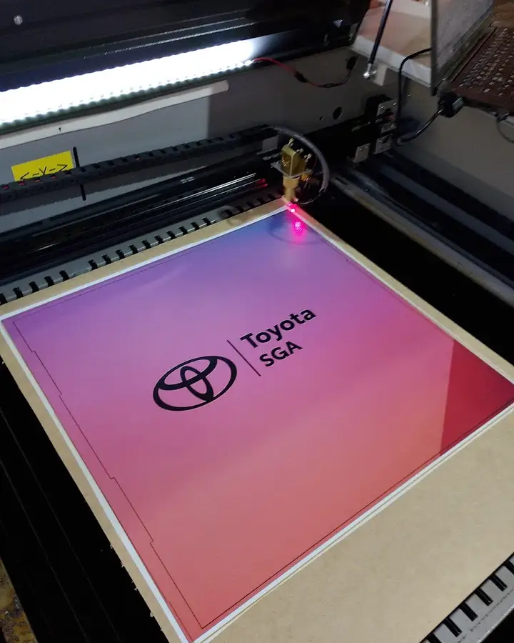 Gravação a laser em capa